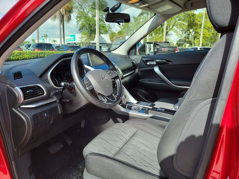 Used 2018 Mitsubishi Eclipse Cross SE image 9