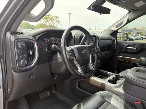 Used 2020 Chevrolet Silverado 1500 RST w/ Texas Edition image 11