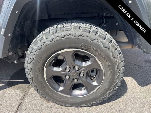 Used 2021 Jeep Gladiator Sport image 8