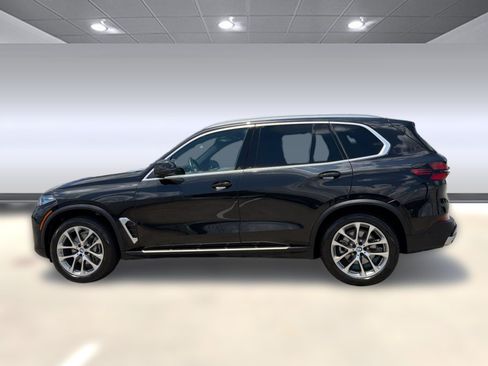 Used 2024 BMW X5 xDrive40i w/ Premium Package AWD/4WD image 2