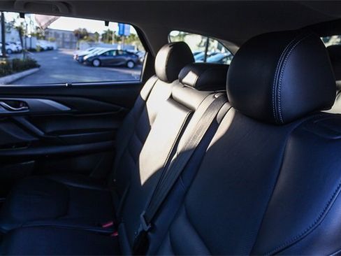 Used 2018 MAZDA CX-9 Touring w/ Touring Premium Package image 26