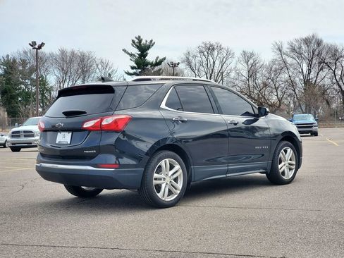 Used 2019 Chevrolet Equinox Premier image 3
