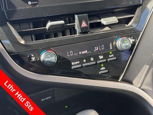 Used 2024 Toyota Camry XLE FWD image 28