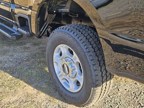 New 2026 Ford F250 XLT w/ XLT Premium Package AWD/4WD image 8