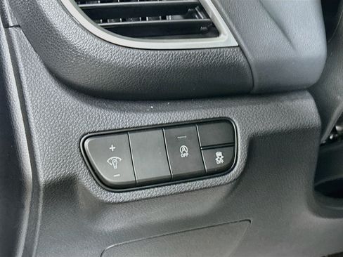 Used 2026 Kia Seltos EX FWD image 10