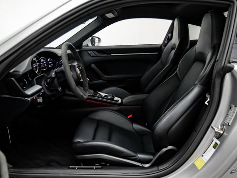 Used 2024 Porsche 911 Carrera GTS image 40