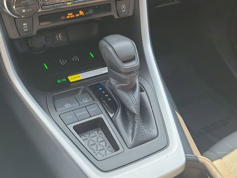 Certified 2024 Toyota RAV4 XLE w/ Convenience Package image 33