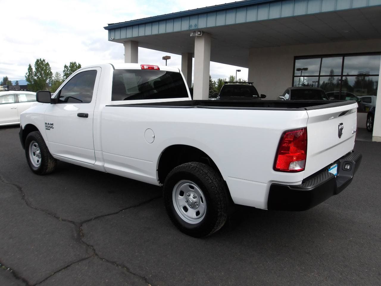 Used 2022 RAM 1500 Tradesman w/ Power & Remote Entry Group AWD/4WD image 3