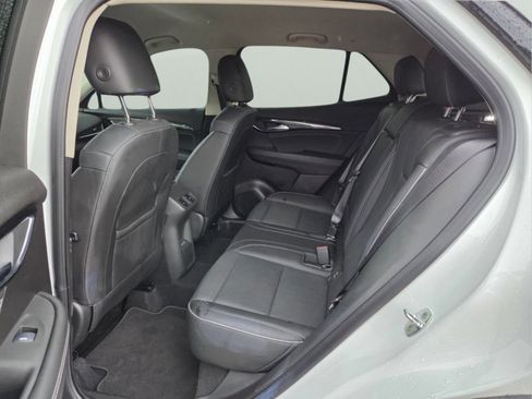 Used 2023 Buick Envision Essence FWD image 18