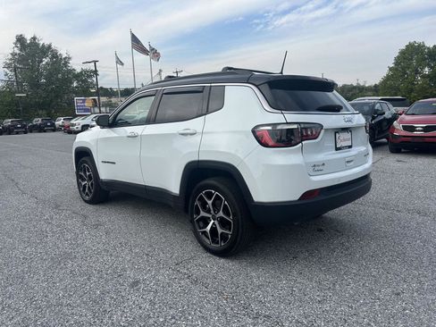 Used 2025 Jeep Compass Limited AWD/4WD image 8