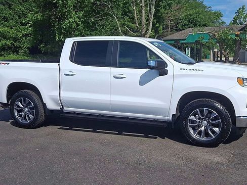 Certified 2023 Chevrolet Silverado 1500 LT AWD/4WD image 4