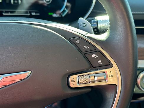 Used 2023 Genesis G80 image 25