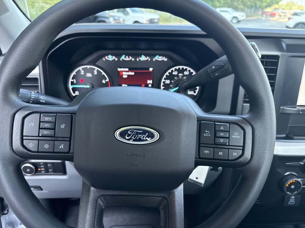 New 2026 Ford F350 XL w/ 360-Degree Camera Package RWD image 18