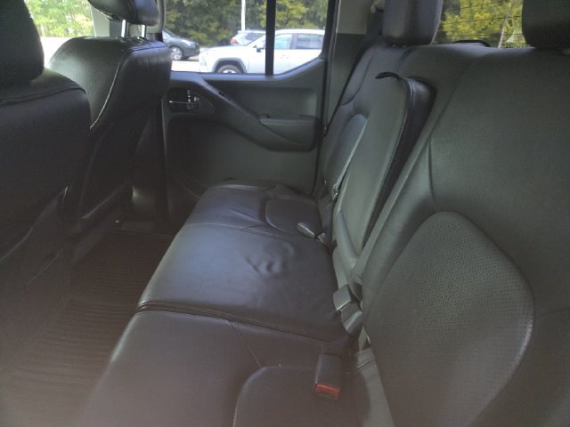Used 2012 Nissan Frontier PRO-4X w/ Pro-4x Luxury Pkg AWD/4WD image 10