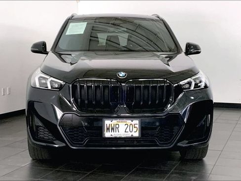 Used 2023 BMW X1 xDrive28i w/ M Sport Package AWD/4WD image 3