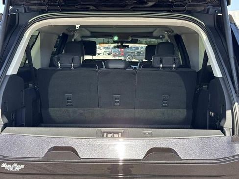 Used 2025 Ford Expedition Max Active AWD/4WD image 8