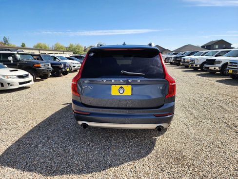 Used 2018 Volvo XC90 T5 Momentum w/ Convenience Package image 7