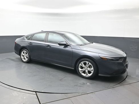 Certified 2023 Honda Accord LX image 9