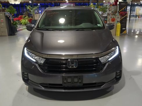Used 2023 Honda Odyssey EX-L image 2
