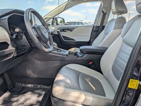 Used 2021 Toyota RAV4 XLE Premium AWD/4WD image 26