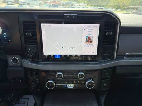 Used 2025 Ford F350 Platinum w/ FX4 Off-Road Package AWD/4WD image 28