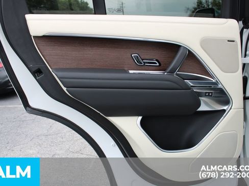 Used 2023 Land Rover Range Rover SE AWD/4WD image 19