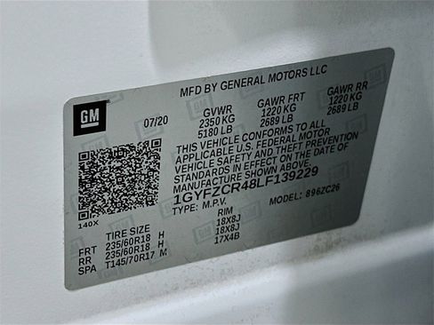 Used 2020 Cadillac XT4 Premium Luxury w/ Cold Weather Package image 33