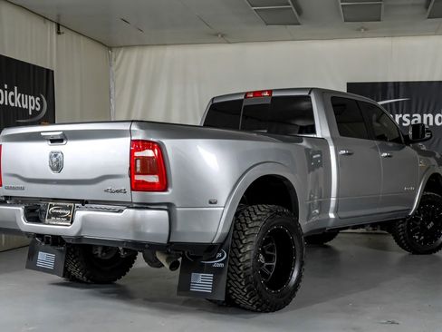 Used 2022 RAM 3500 Laramie image 9