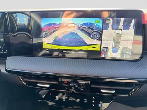 New 2026 Nissan Kicks SR w/ Cold Weather Package AWD/4WD image 12