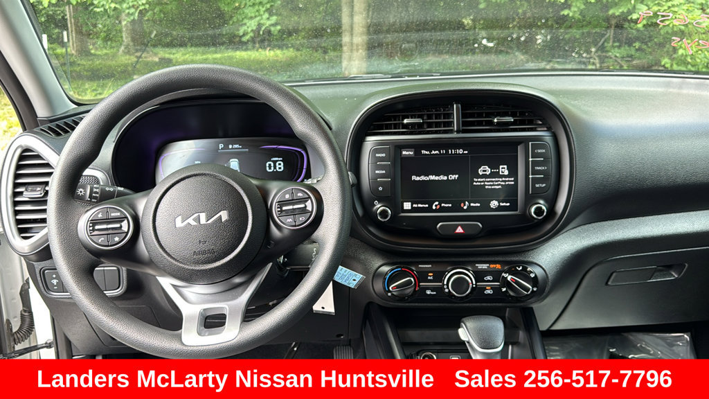 Used 2025 Kia Soul LX FWD image 25
