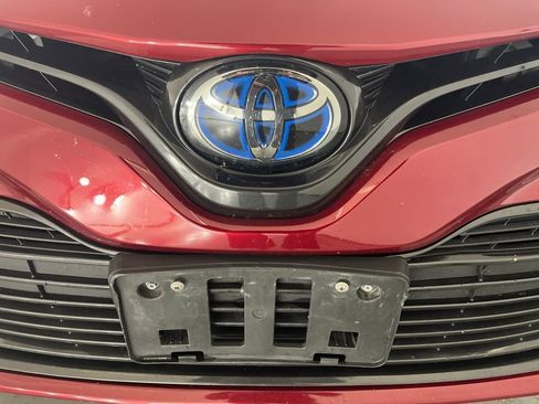 Used 2018 Toyota Camry LE image 36