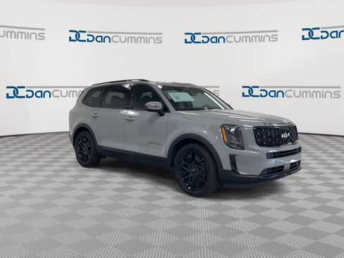 Used 2022 Kia Telluride EX w/ EX Premium Package AWD/4WD image 2