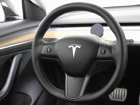 Used 2021 Tesla Model 3 Performance image 49