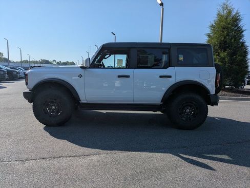 New 2026 Ford Bronco Outer Banks w/ Sasquatch Package AWD/4WD image 7