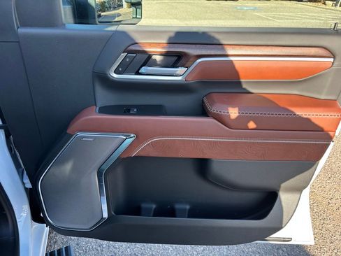 New 2026 GMC Sierra 3500 Denali Ultimate image 35