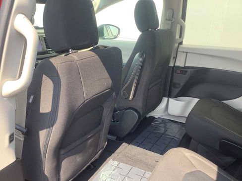 Used 2023 Chrysler Voyager LX FWD image 12