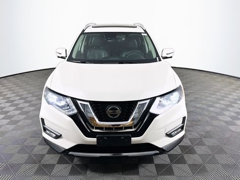 Used 2019 Nissan Rogue SL w/ Premium Package FWD image 2