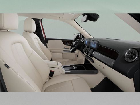 Used 2026 Mercedes-Benz GLB 250 image 42