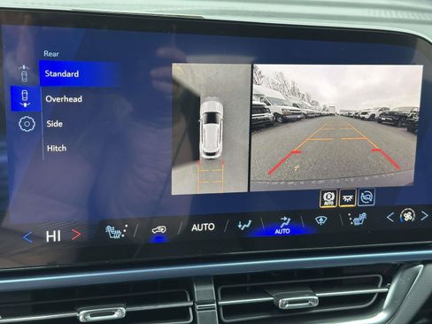 New 2026 Chevrolet Equinox EV LT image 10