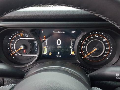 New 2026 Jeep Gladiator Sport AWD/4WD image 18