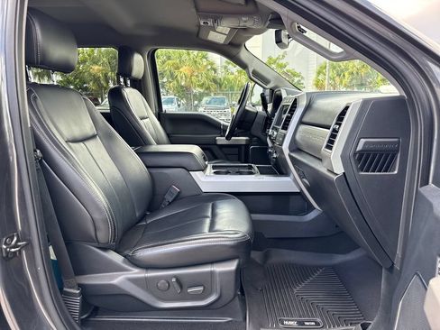 Used 2020 Ford F250 Lariat w/ Tremor Off-Road Package AWD/4WD image 28