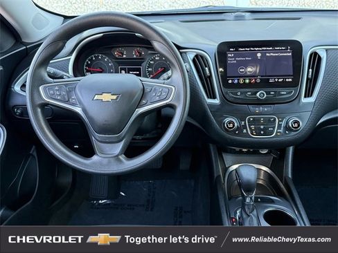 Used 2023 Chevrolet Malibu LT image 12