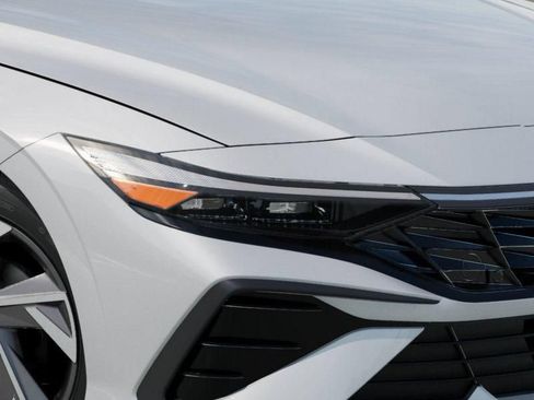 New 2026 Hyundai Elantra SEL Sport Premium FWD image 9