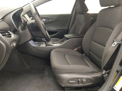 Used 2022 Chevrolet Malibu RS FWD image 17