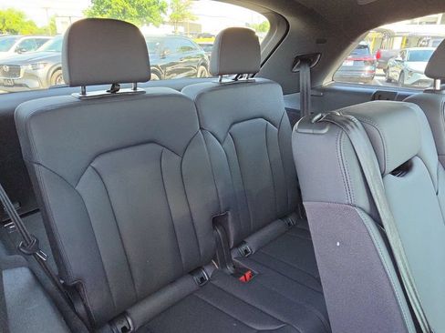 Used 2021 Audi Q7 3.0T Premium Plus w/ Premium Plus Package AWD/4WD image 18