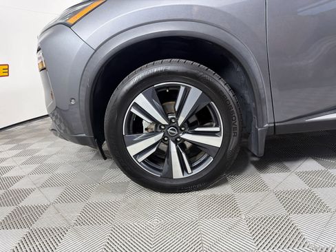 Used 2023 Nissan Rogue SL w/ SL Premium Package image 10