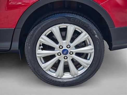 Used 2017 Ford Escape Titanium FWD image 25