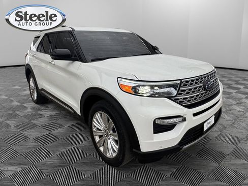 Used 2021 Ford Explorer Limited w/ Equipment Group 301A image 7