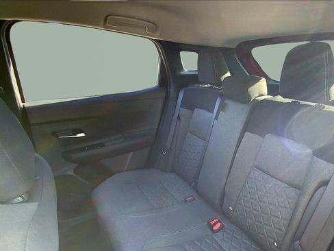 Used 2026 Nissan Kicks SV FWD image 11