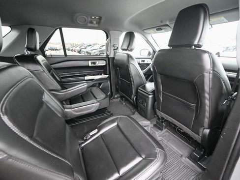 Certified 2023 Ford Explorer XLT w/ Equipment Group 202A image 28